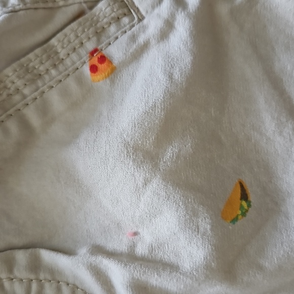 OshKosh baby boy khaki shorts 6-9M - Picture 2 of 5